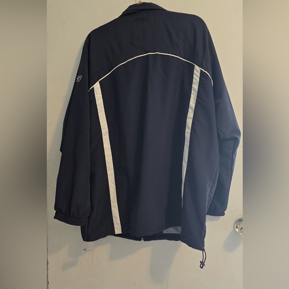 Reebok Men's Dark Blue Windbreaker Jacket - Picture 10 of 11